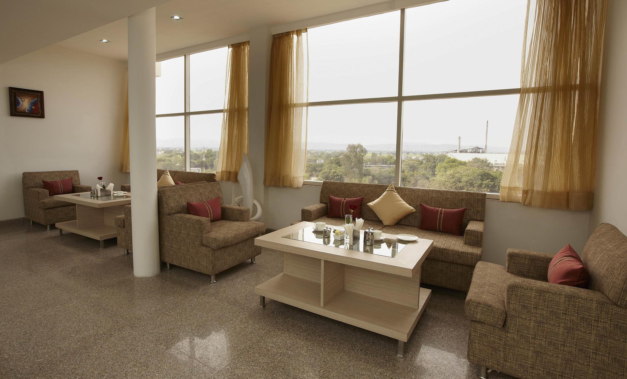 Days Hotel By Wyndham Neemrana Interior foto
