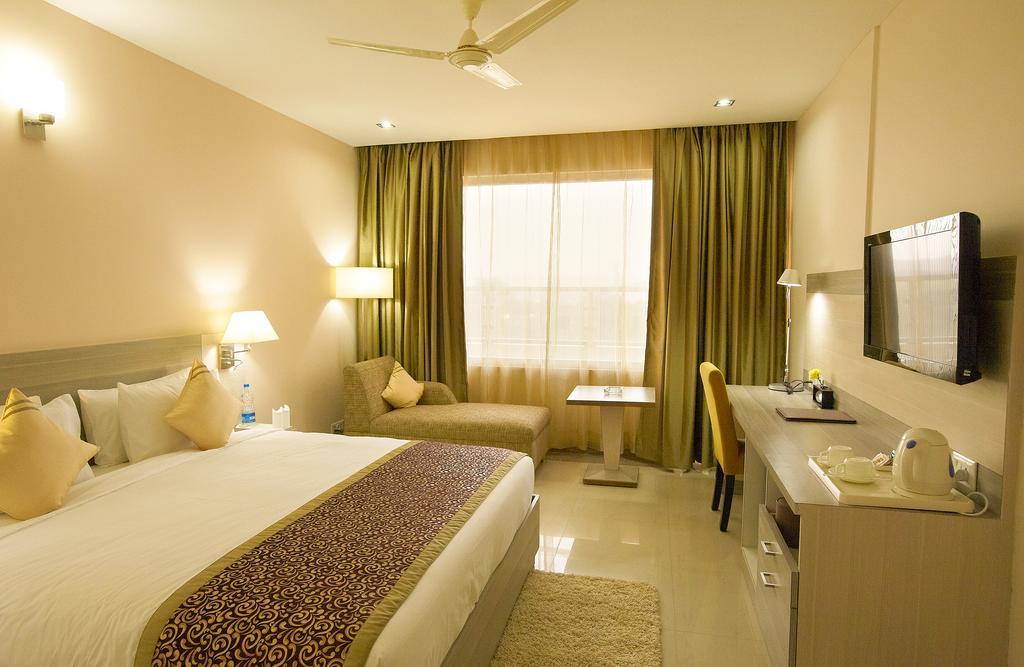 Days Hotel By Wyndham Neemrana Exterior foto