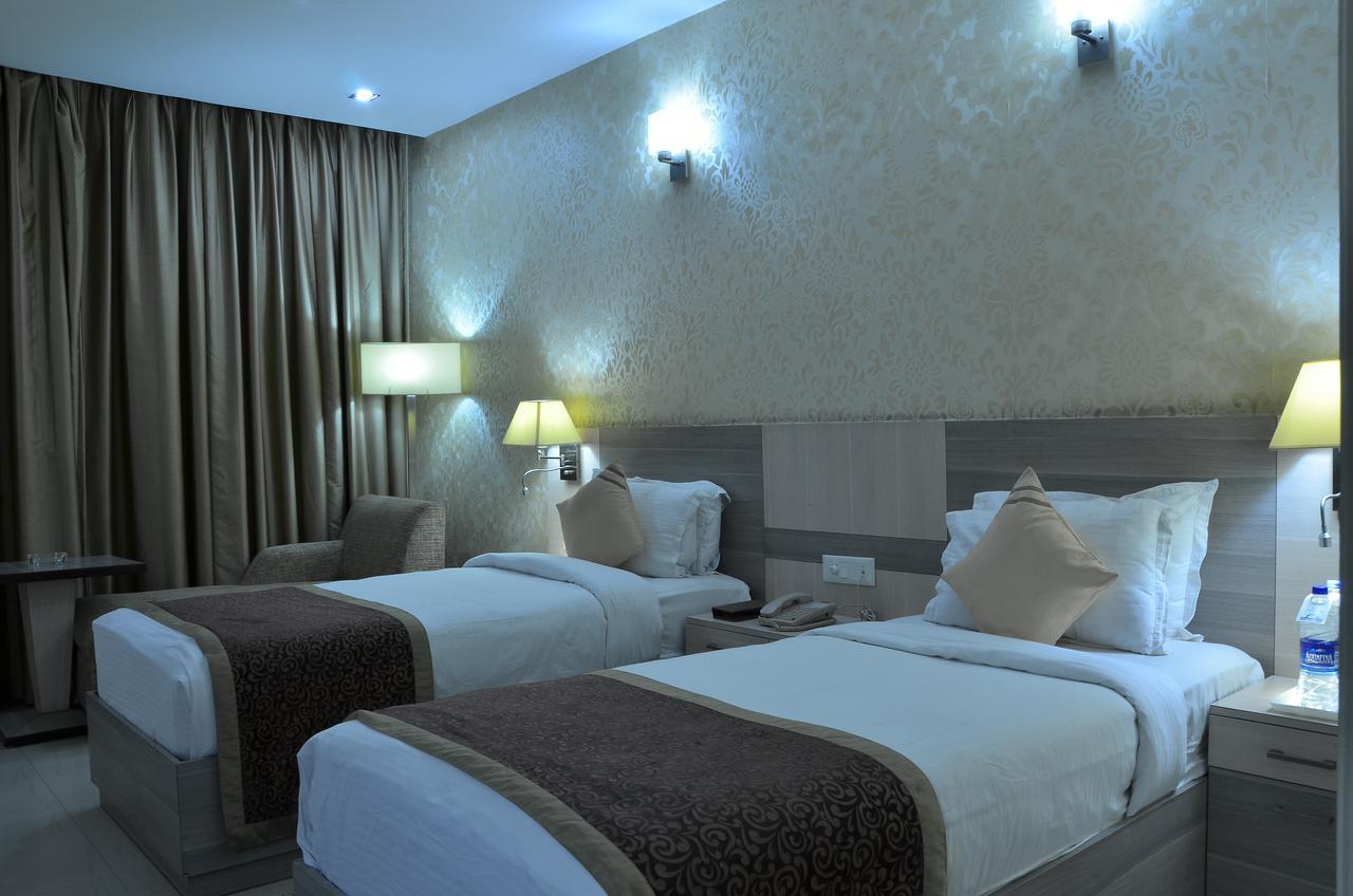 Days Hotel By Wyndham Neemrana Exterior foto